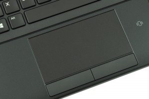 Producenci laptopów biznesowych, coraz częściej, wybierają pomiędzy dużą mobilnością, a wydajnymi podzespołami, które zapewniają odpowiednią moc obliczeniową